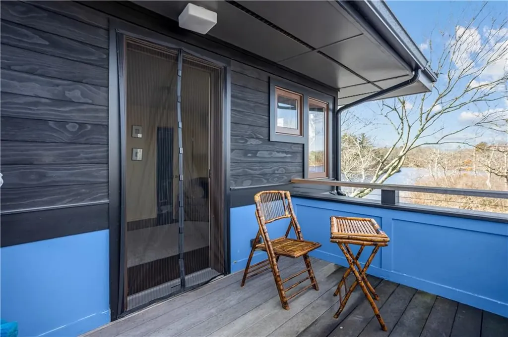 17 Jamaica Way North Kingstown RI 02852