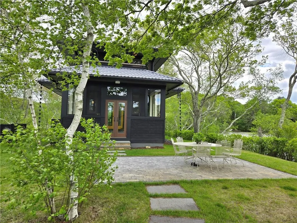 17 Jamaica Way North Kingstown RI 02852