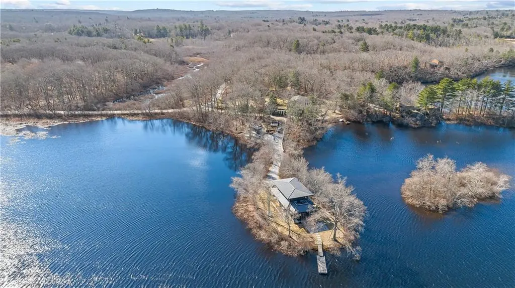 17 Jamaica Way North Kingstown RI 02852