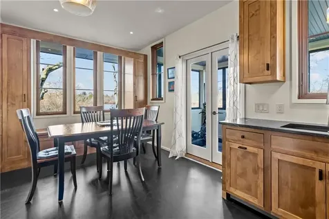 17 Jamaica Way North Kingstown RI 02852