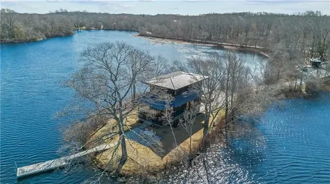 17 Jamaica Way North Kingstown RI 02852