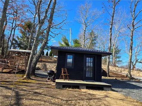 17 Jamaica Way North Kingstown RI 02852