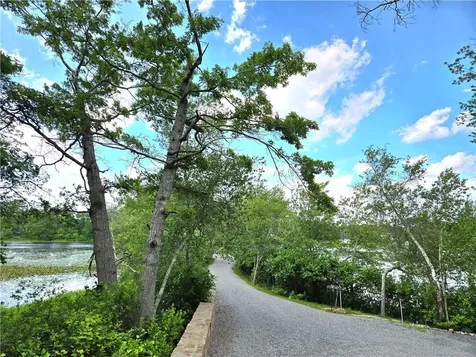 17 Jamaica Way North Kingstown RI 02852