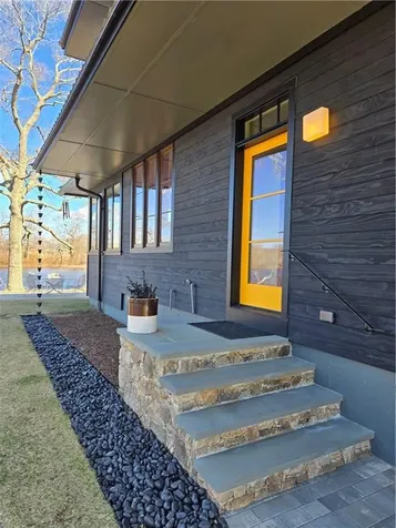 17 Jamaica Way North Kingstown RI 02852