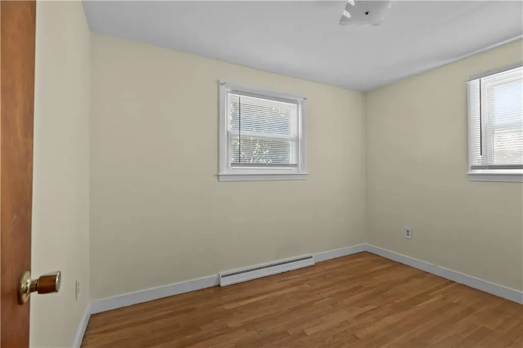 19 Murphy Circle Middletown RI 02842