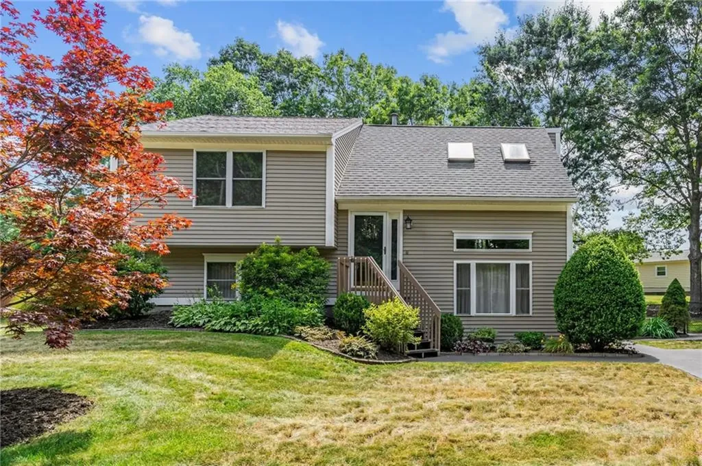 5 Haywood Road Coventry RI 02816