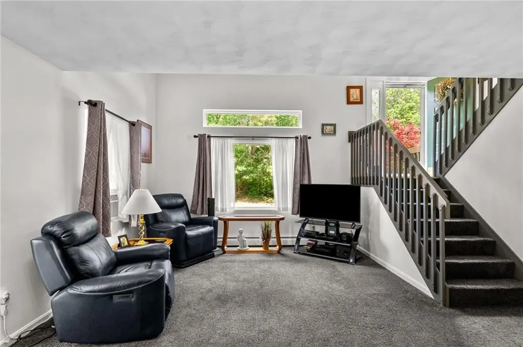 5 Haywood Road Coventry RI 02816