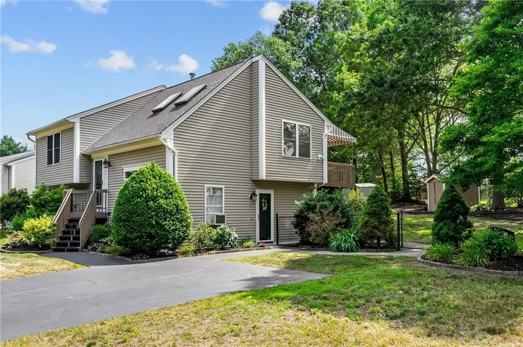 5 Haywood Road Coventry RI 02816