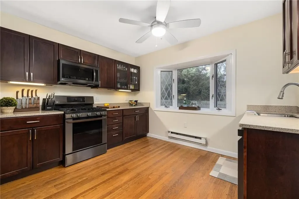 14 Twin Oak Drive Warwick RI 02889