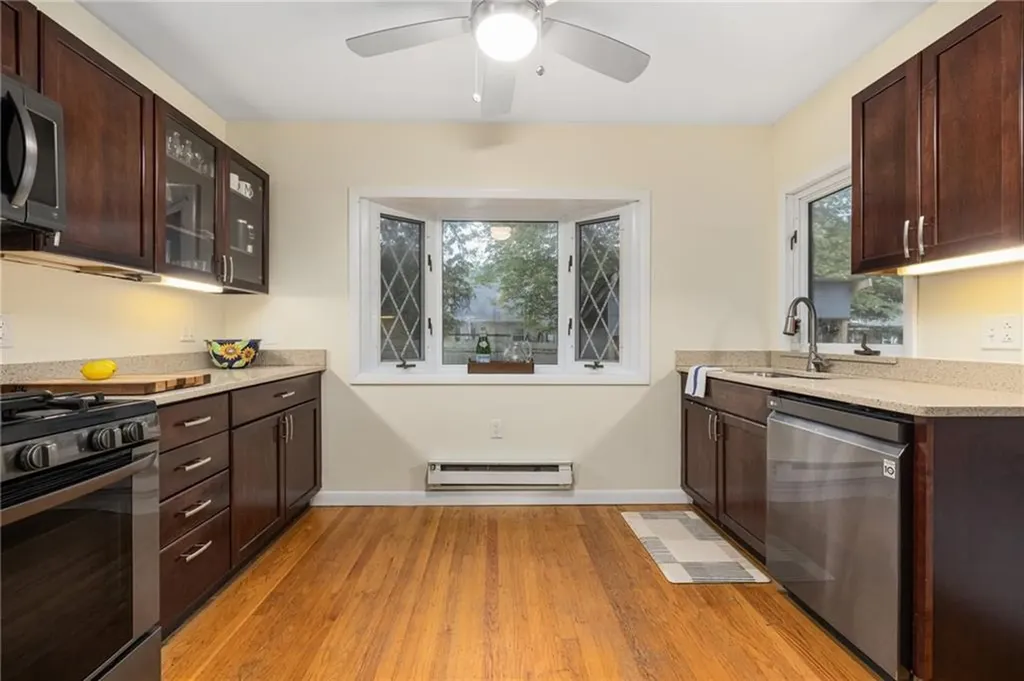14 Twin Oak Drive Warwick RI 02889