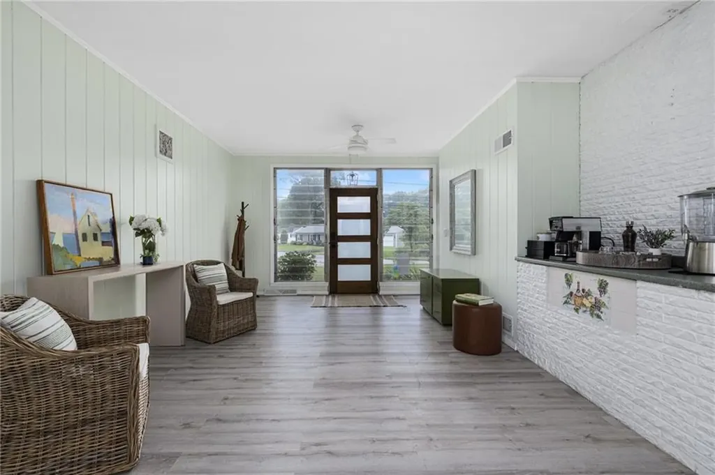 14 Twin Oak Drive Warwick RI 02889