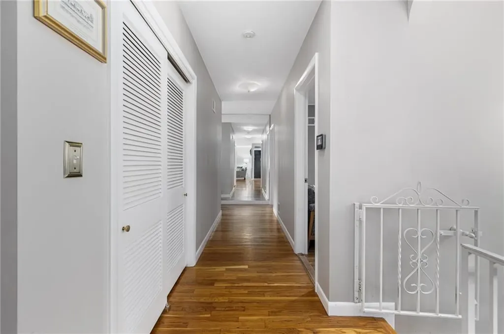 14 Twin Oak Drive Warwick RI 02889