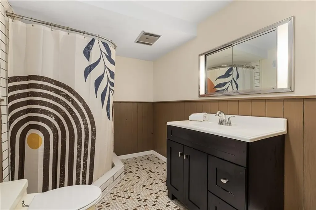 14 Twin Oak Drive Warwick RI 02889