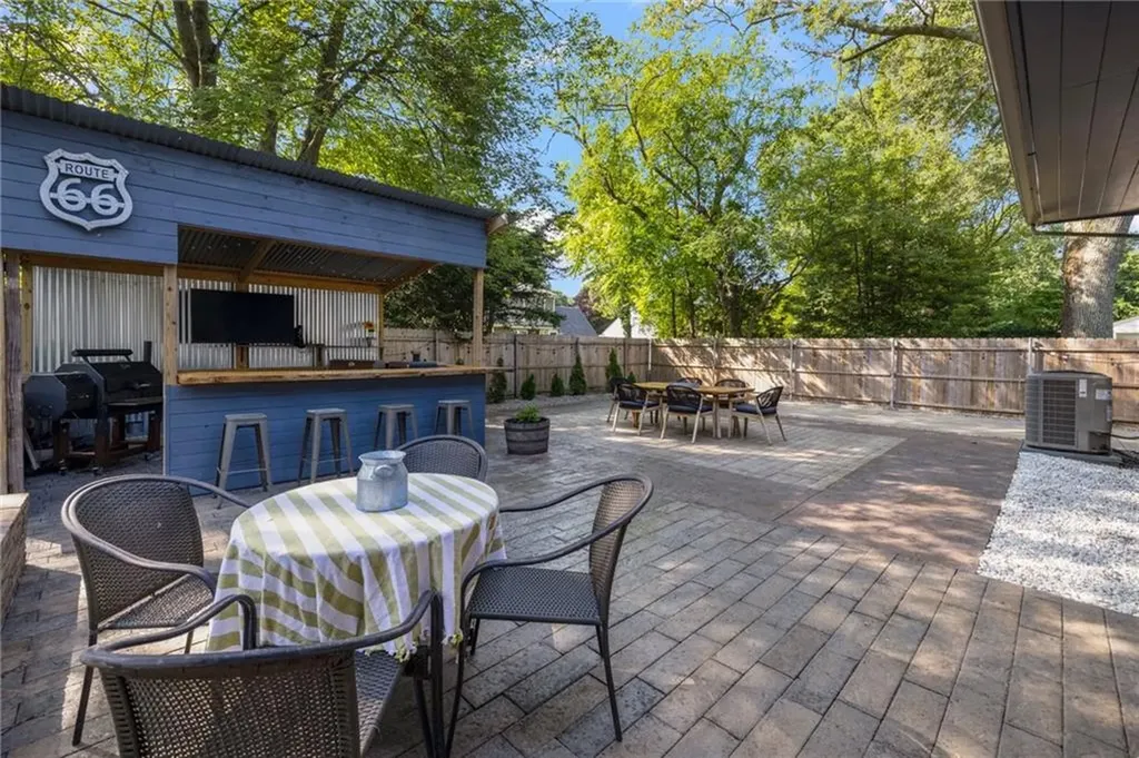 14 Twin Oak Drive Warwick RI 02889
