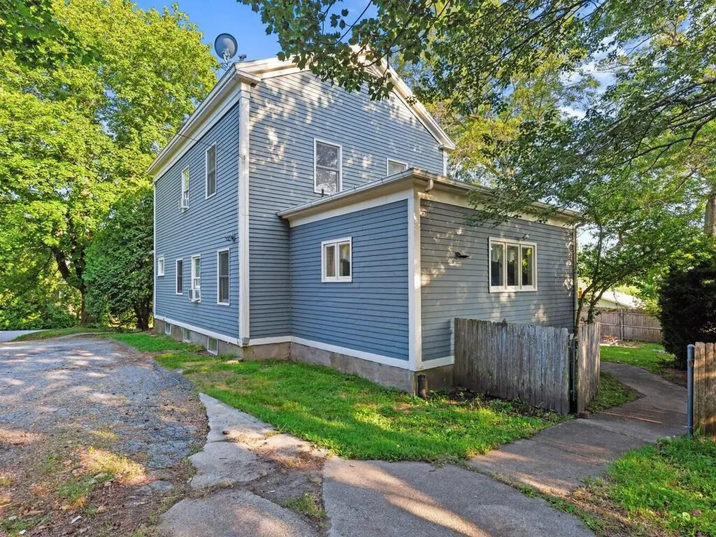 70 Harris Street Coventry RI 02816