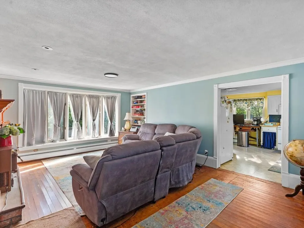 70 Harris Street Coventry RI 02816