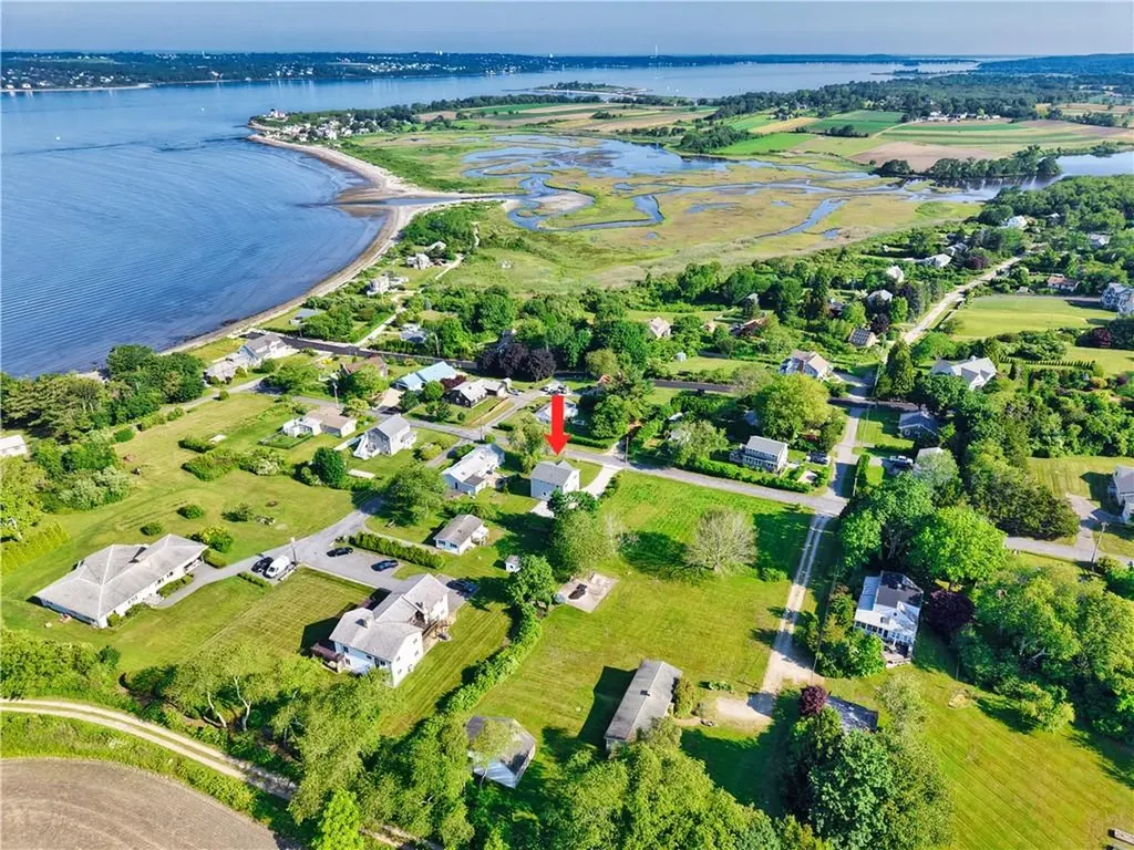 24 Seaspray Way Little Compton RI 02837