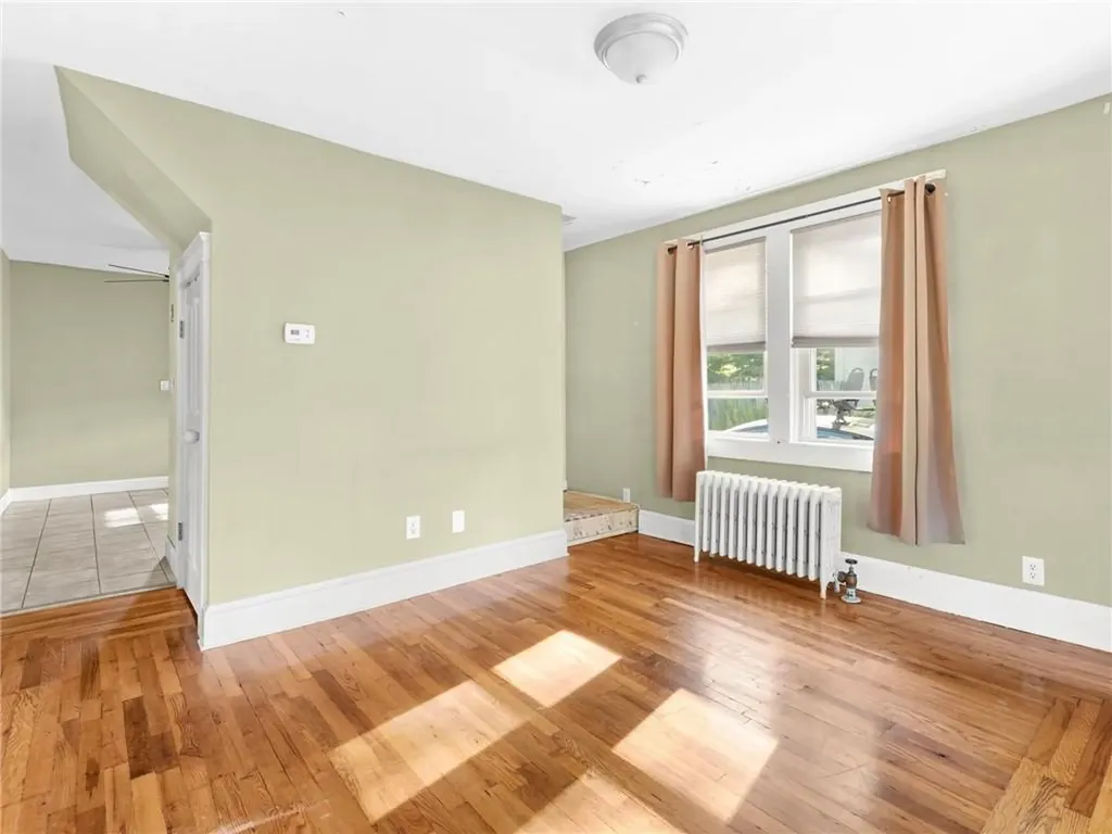 124 Everleth Avenue Warwick RI 02888