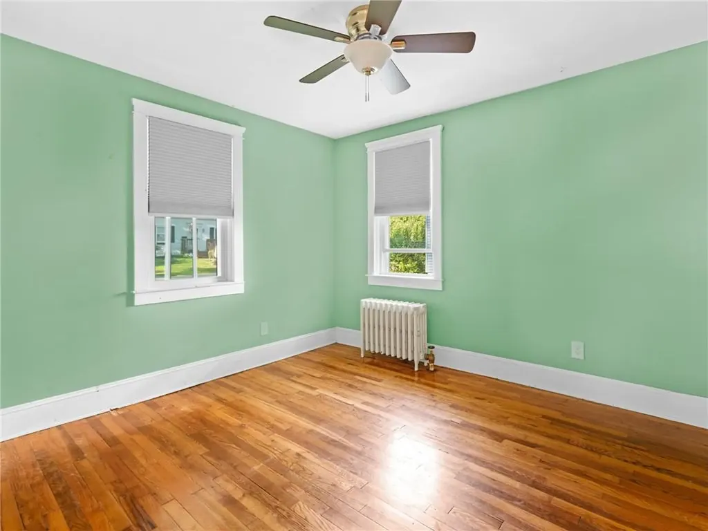 124 Everleth Avenue Warwick RI 02888
