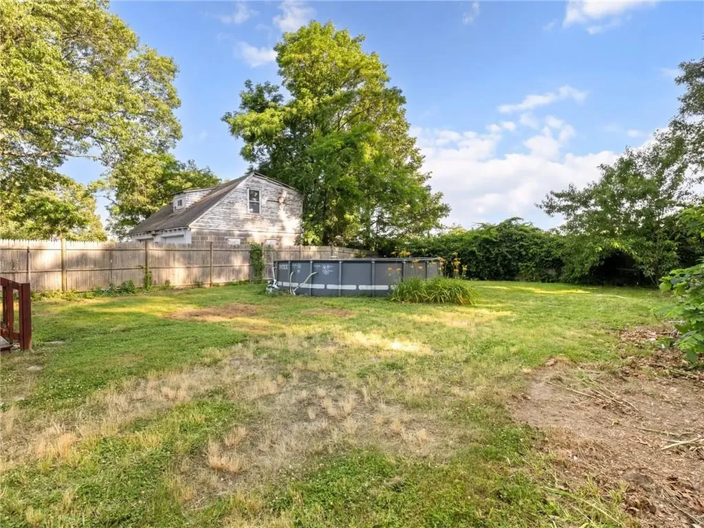 124 Everleth Avenue Warwick RI 02888