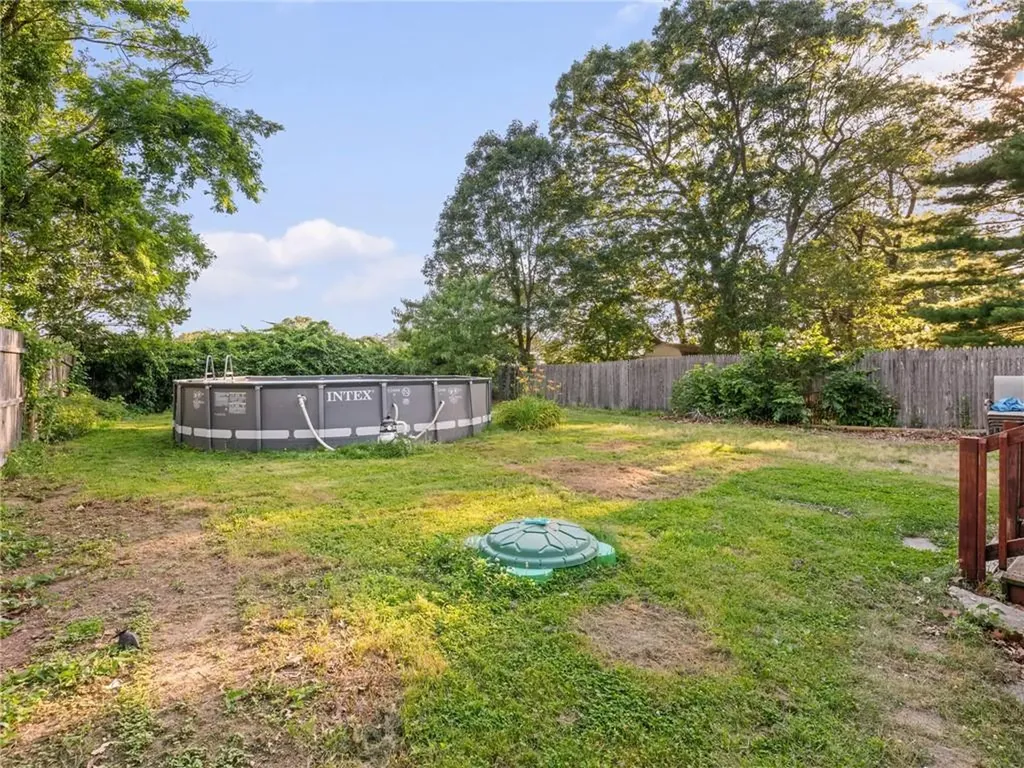124 Everleth Avenue Warwick RI 02888