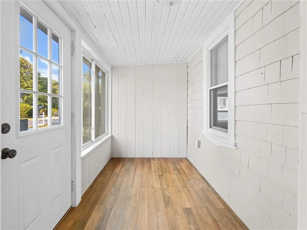 124 Everleth Avenue Warwick RI 02888