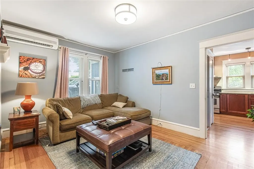 17 Blaisdell Avenue Pawtucket RI 02860