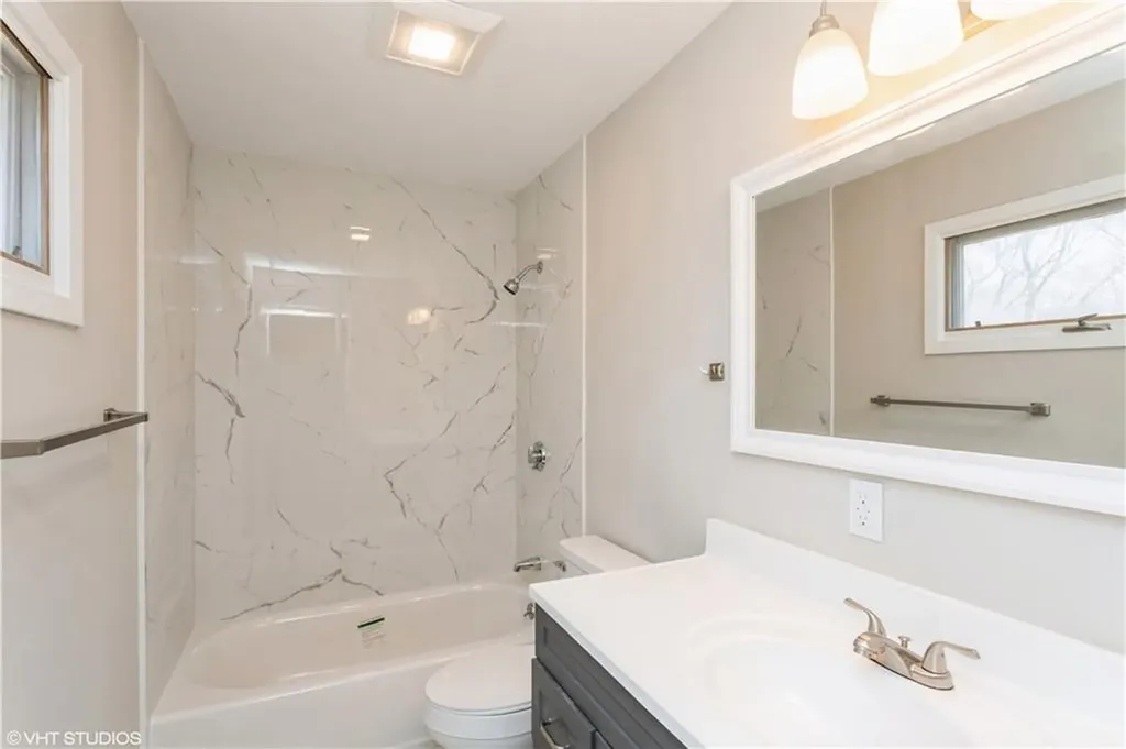 22 T Parker Road Foster RI 02825