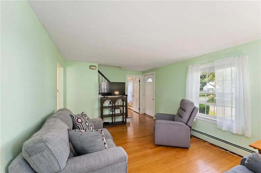 3 Arrow Avenue Warwick RI 02886
