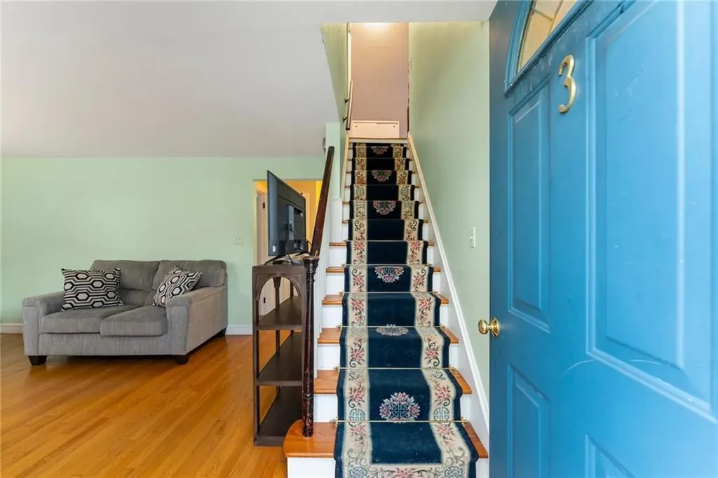 3 Arrow Avenue Warwick RI 02886