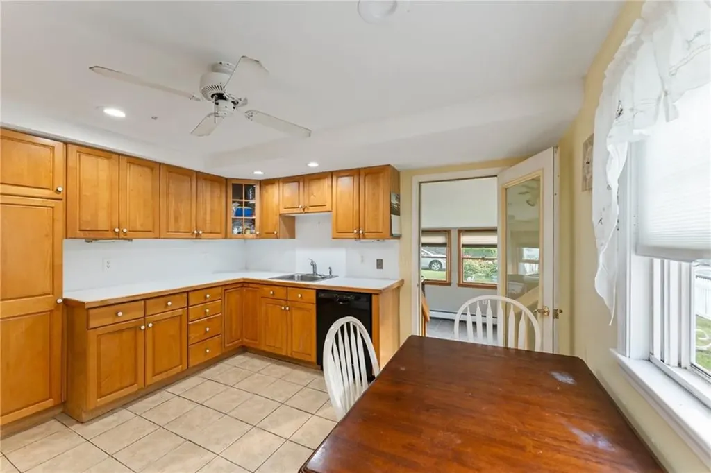 3 Arrow Avenue Warwick RI 02886