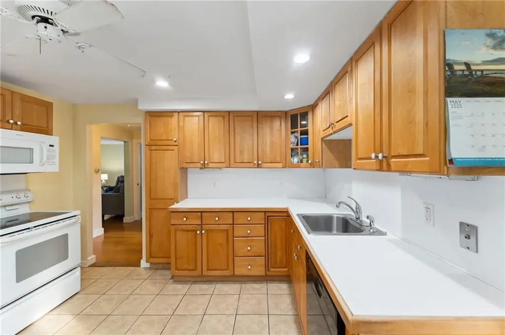 3 Arrow Avenue Warwick RI 02886