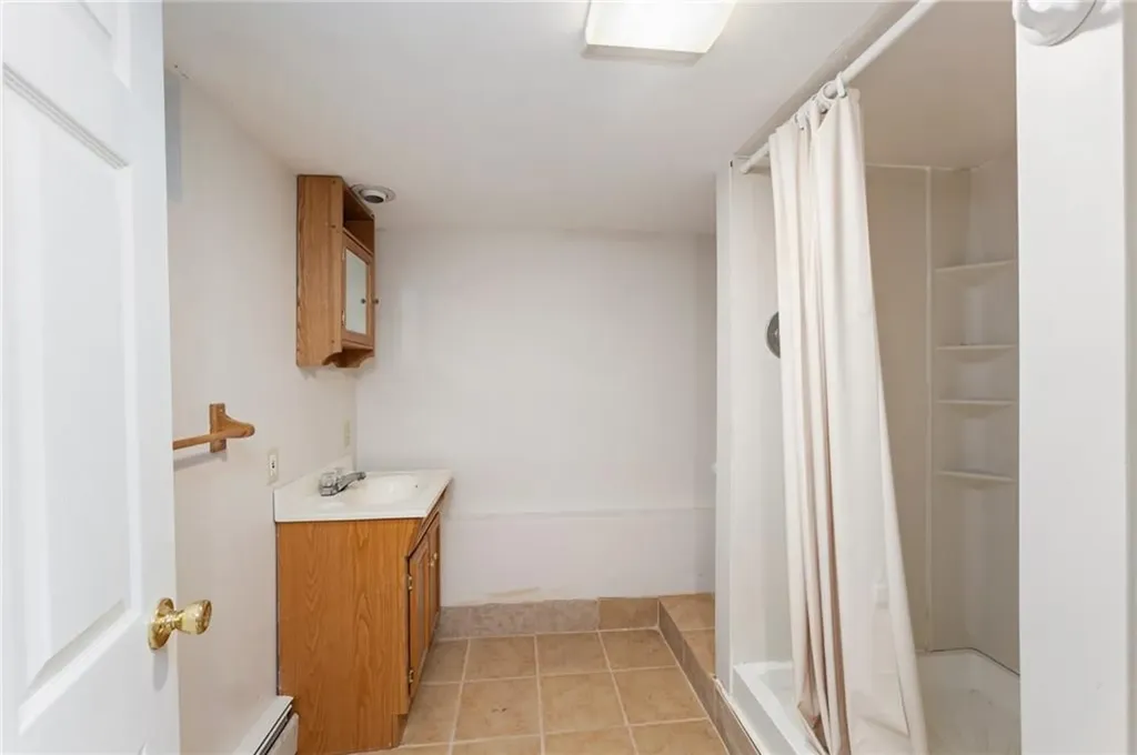 3 Arrow Avenue Warwick RI 02886