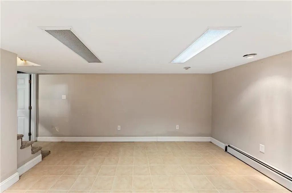 3 Arrow Avenue Warwick RI 02886