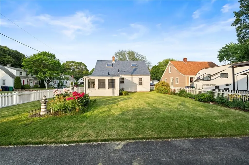 3 Arrow Avenue Warwick RI 02886