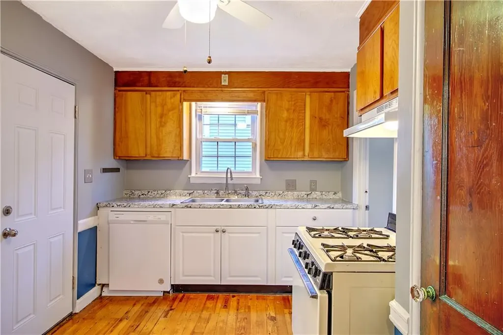 45 Rochambeau Avenue Providence RI 02906