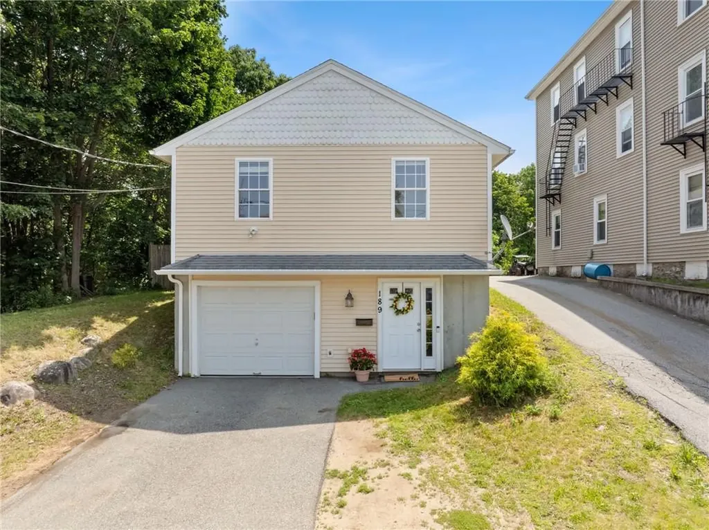 189 Progresso Avenue Woonsocket RI 02895