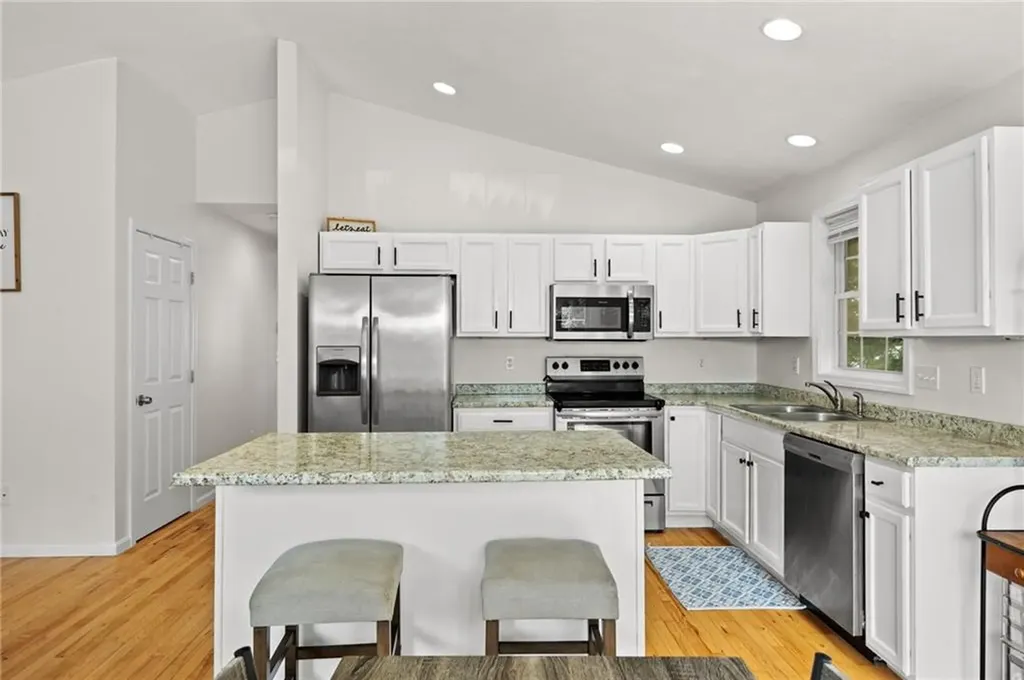 189 Progresso Avenue Woonsocket RI 02895