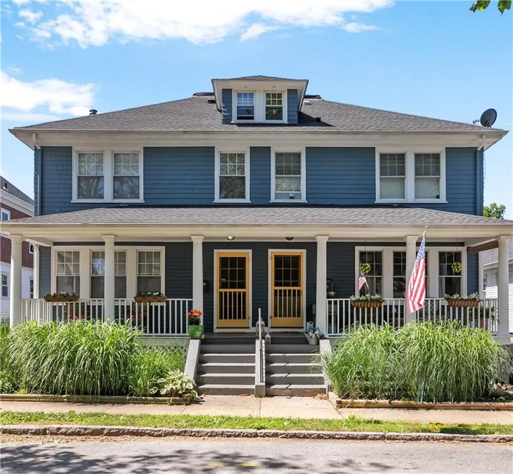 32 Thurston Avenue Newport RI 02840