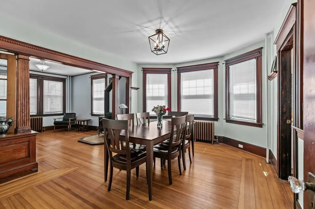 32 Thurston Avenue Newport RI 02840