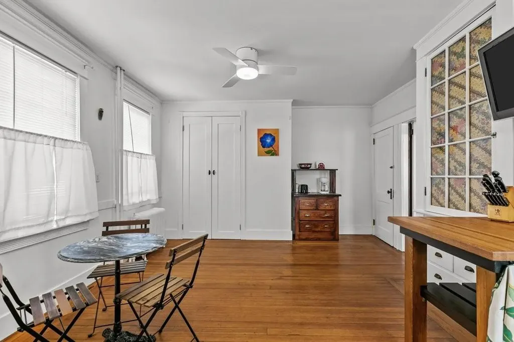 32 Thurston Avenue Newport RI 02840
