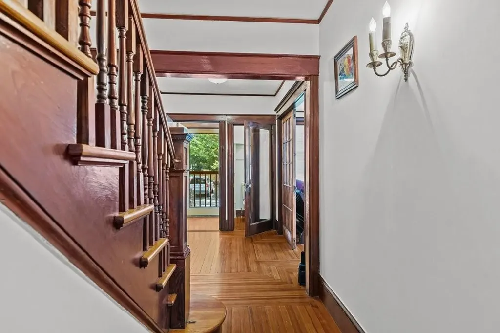 32 Thurston Avenue Newport RI 02840