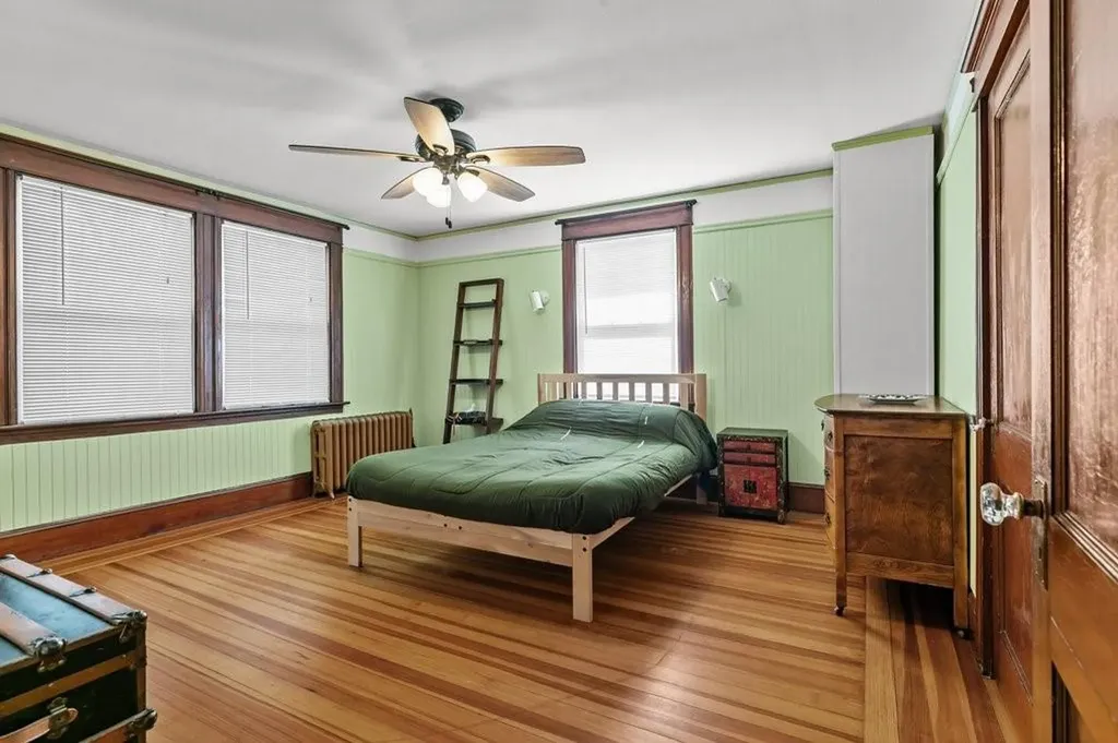 32 Thurston Avenue Newport RI 02840