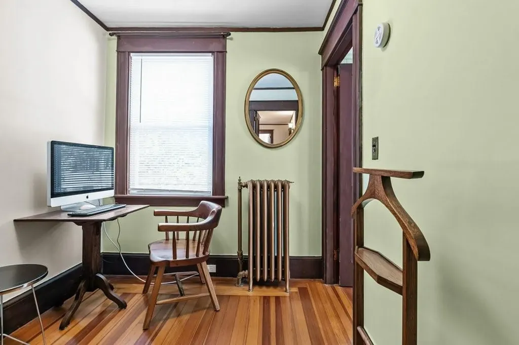 32 Thurston Avenue Newport RI 02840