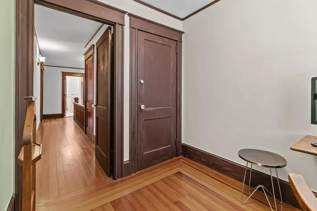 32 Thurston Avenue Newport RI 02840