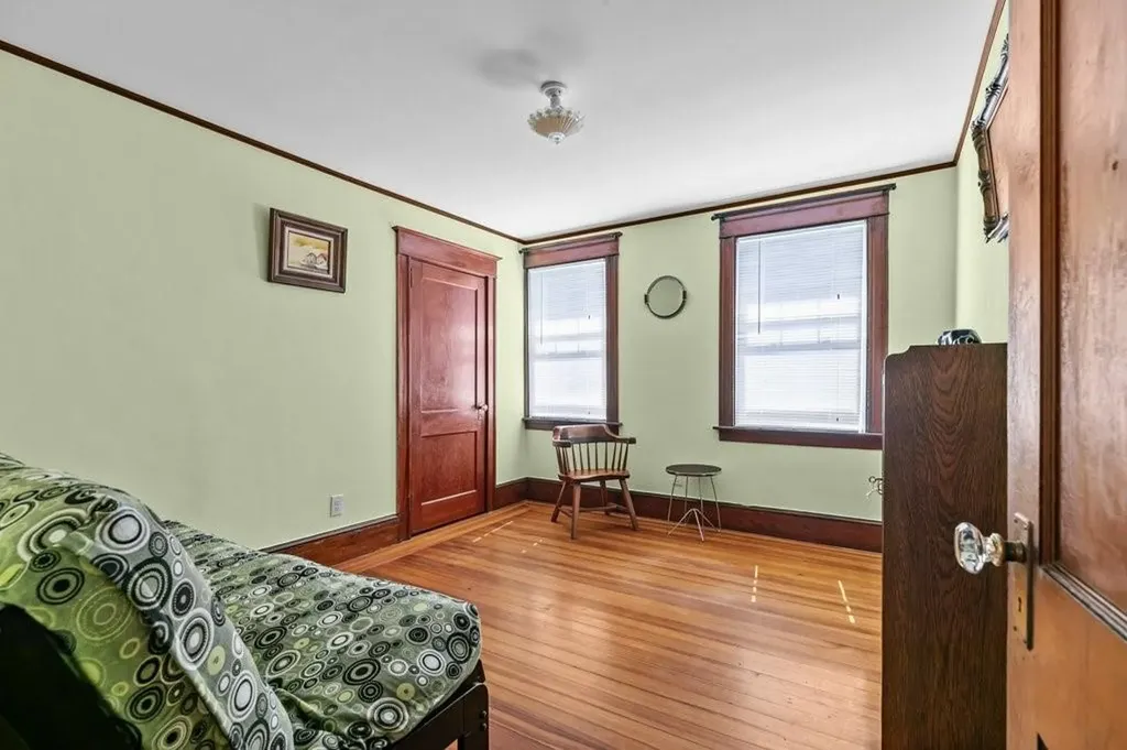 32 Thurston Avenue Newport RI 02840