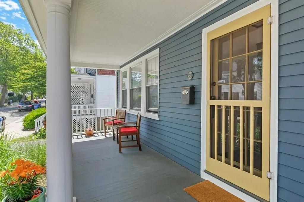 32 Thurston Avenue Newport RI 02840