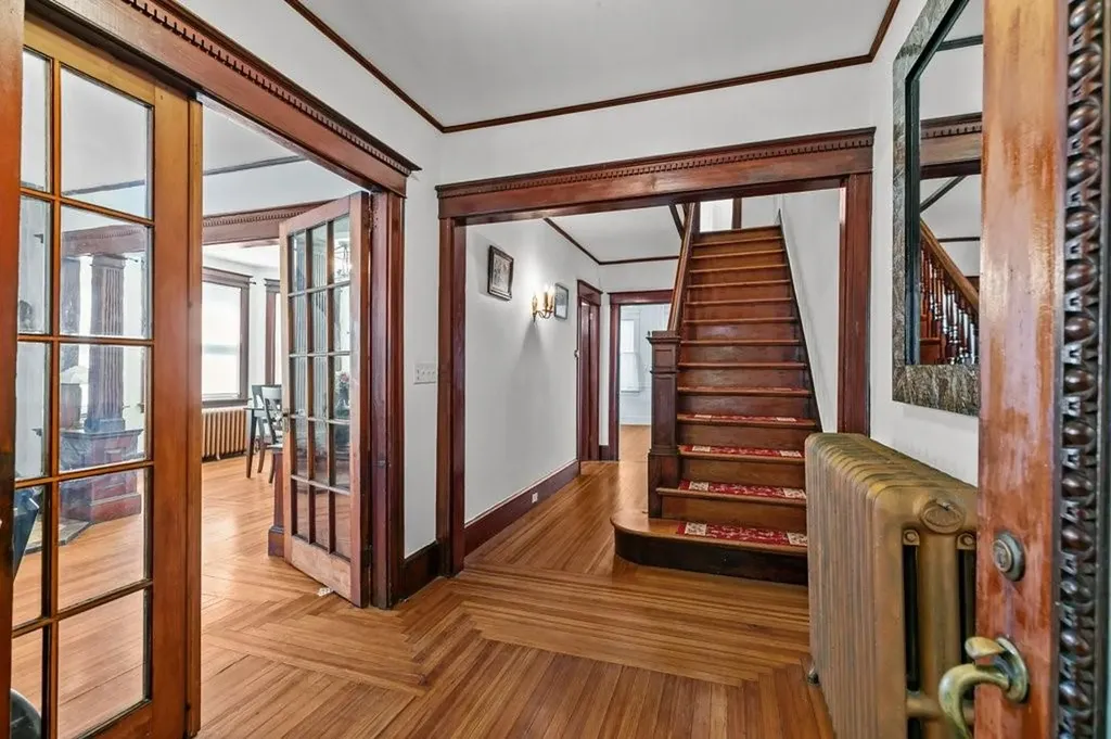 32 Thurston Avenue Newport RI 02840