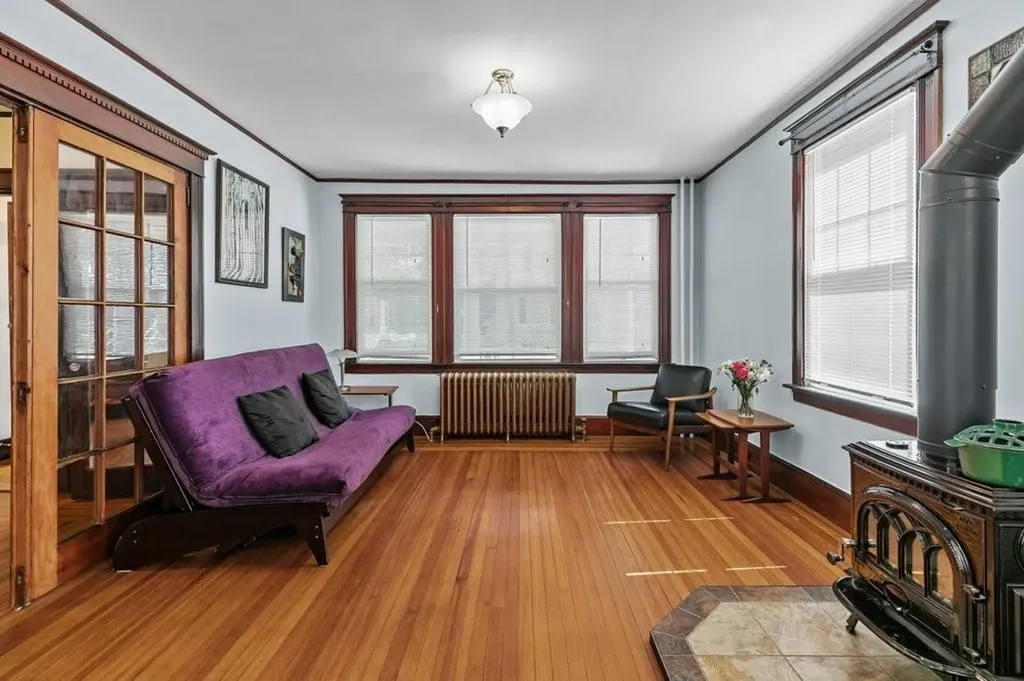 32 Thurston Avenue Newport RI 02840