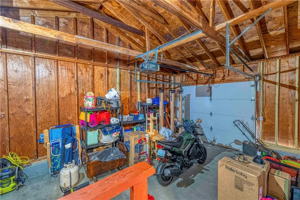 98 Quail Hollow Road Cranston RI 02920